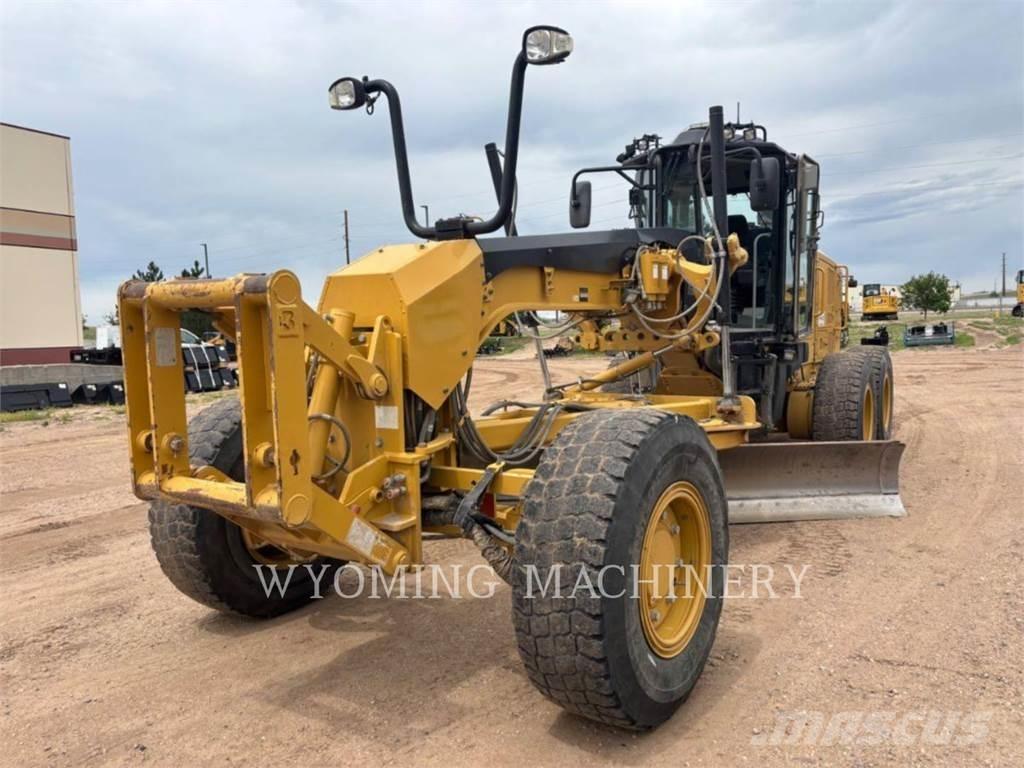 CAT 140M 2 Motorgraders