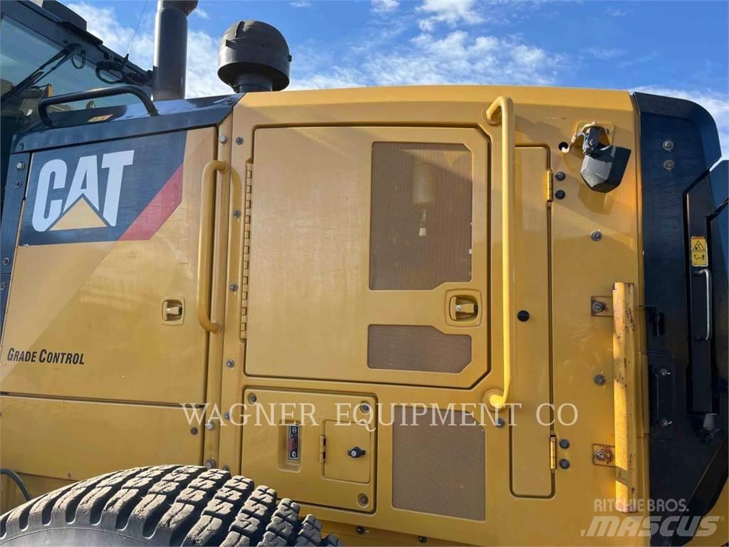 CAT 140M3 AWD Motorgraders