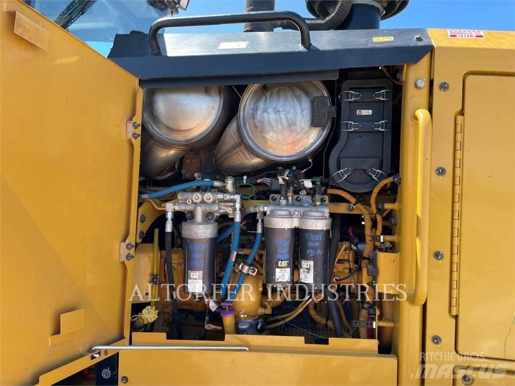 CAT 150-15 Motorgraders