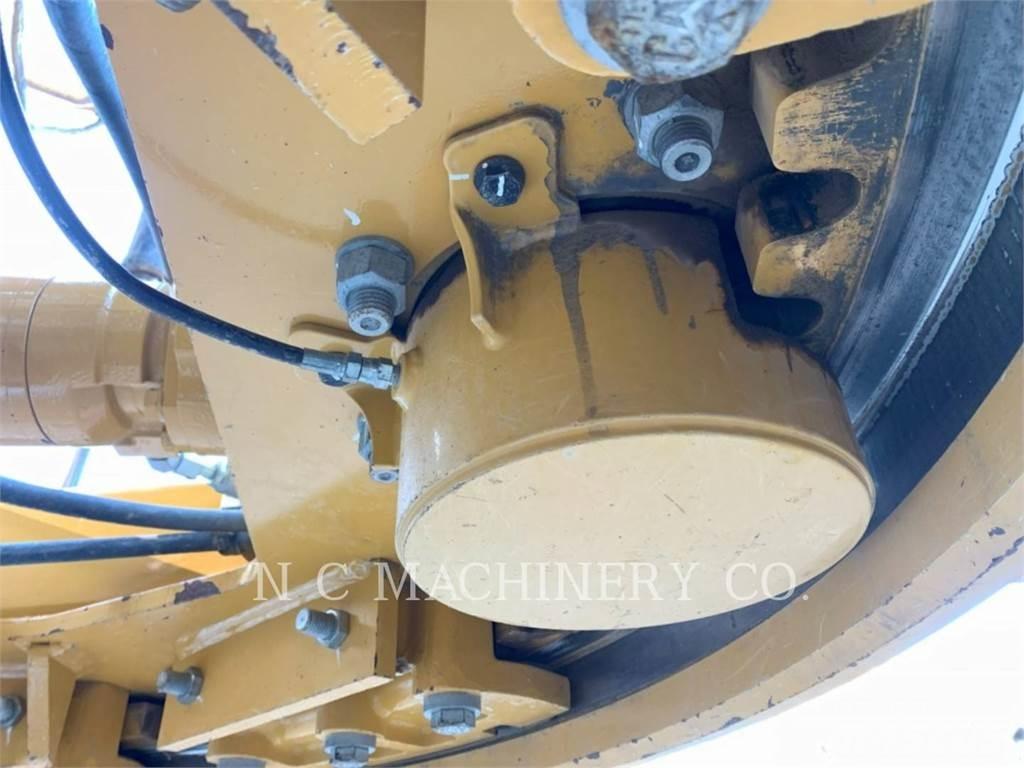CAT 150-15AWD Motorgraders