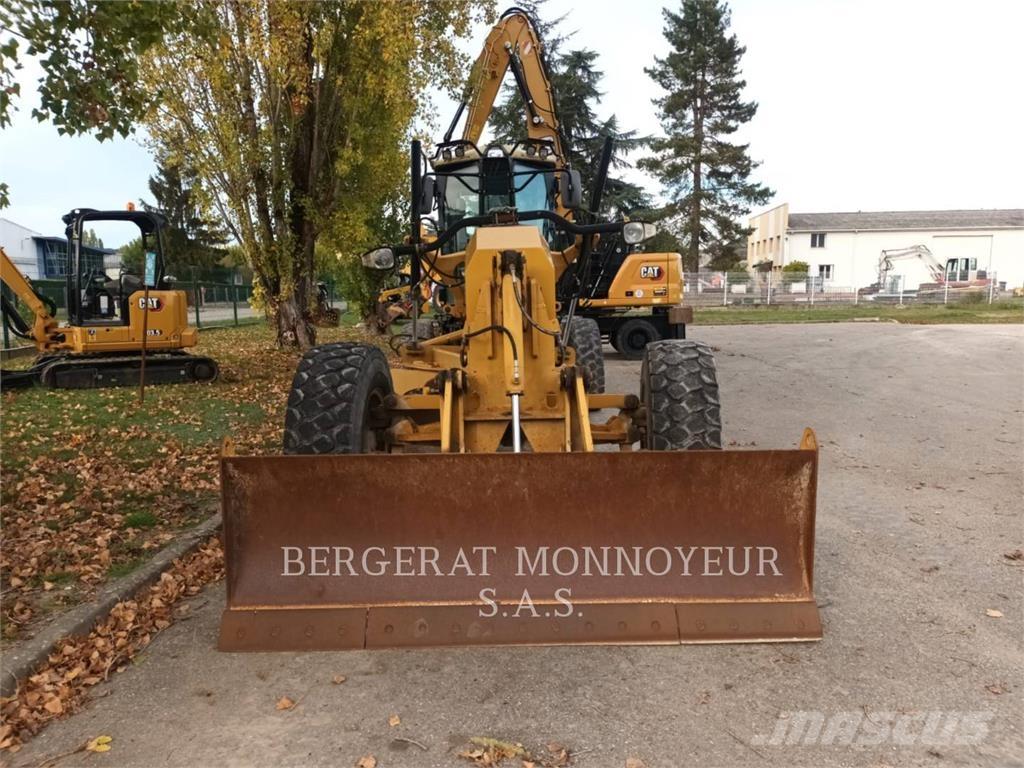 CAT 160M Motorgraders