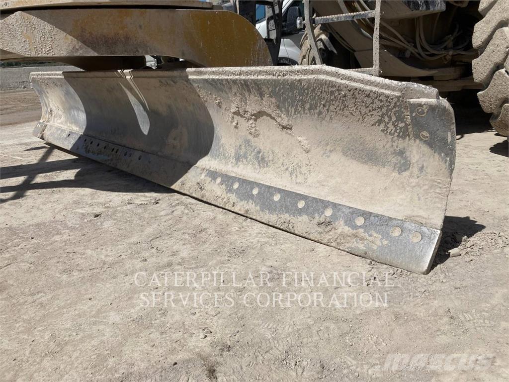 CAT 16M Motorgraders