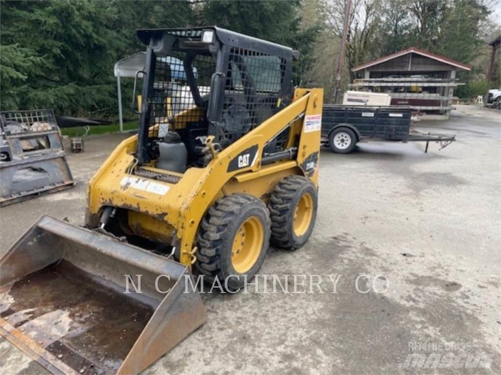 CAT 216B3 CN Mini Pale Gommate
