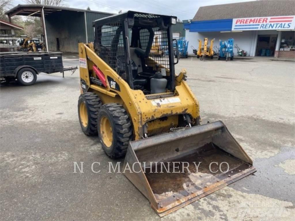 CAT 216B3 CN Mini Pale Gommate