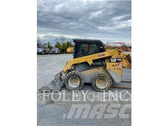 CAT 226D Mini Pale Gommate