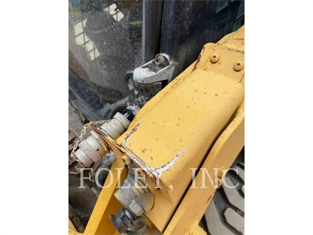 CAT 226D Mini Pale Gommate