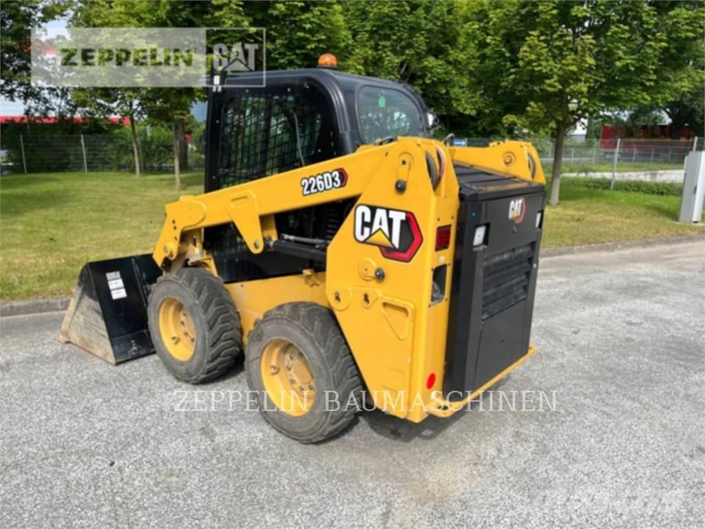 CAT 226D Mini Pale Gommate