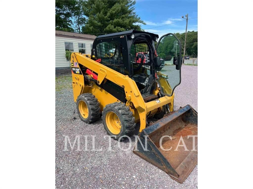 CAT 226D Mini Pale Gommate