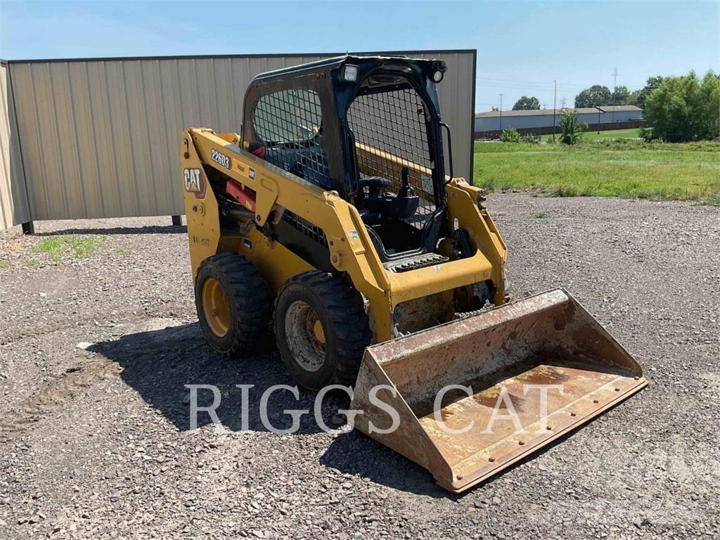 CAT 226D Mini Pale Gommate