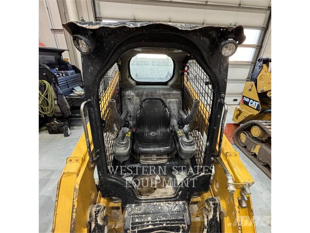 CAT 226D Mini Pale Gommate