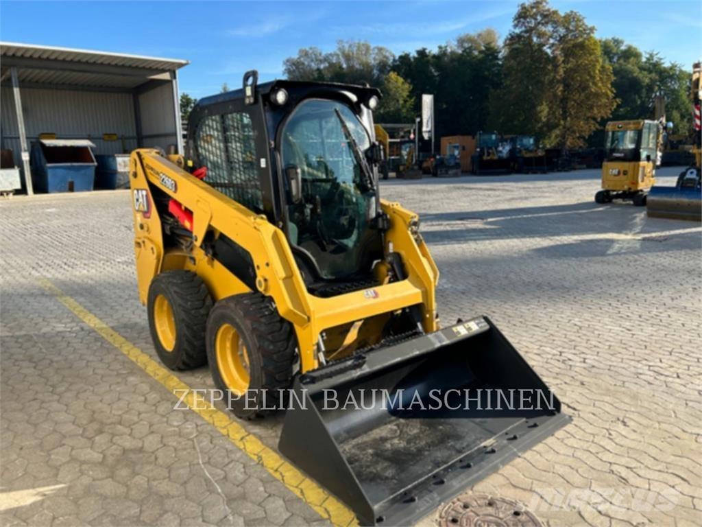 CAT 226D Mini Pale Gommate