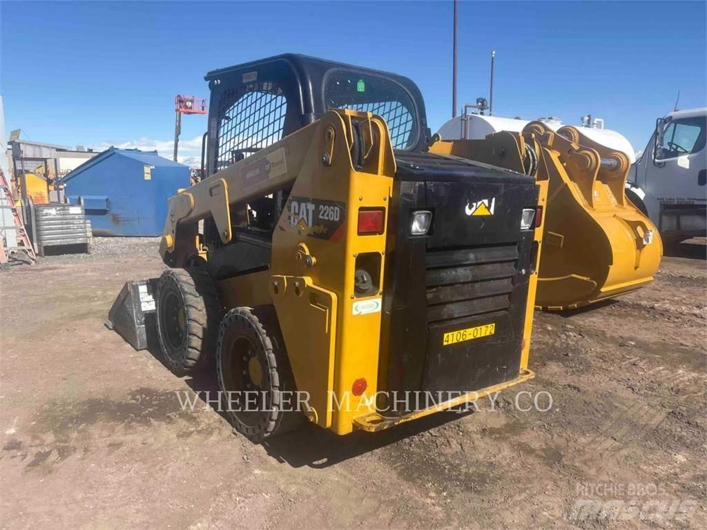 CAT 226D C1-H2 Mini Pale Gommate