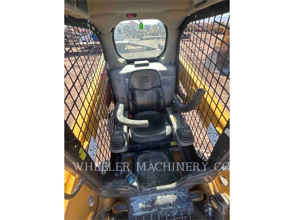CAT 226D C1-H2 Mini Pale Gommate