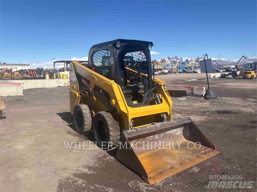 CAT 226D C1-H2 Mini Pale Gommate
