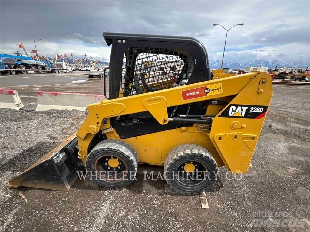 CAT 226D C1-H2 Mini Pale Gommate