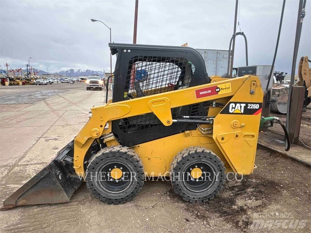 CAT 226D C1-H2 Mini Pale Gommate
