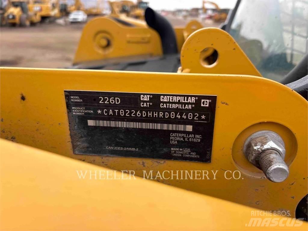 CAT 226D C1-H2 Mini Pale Gommate