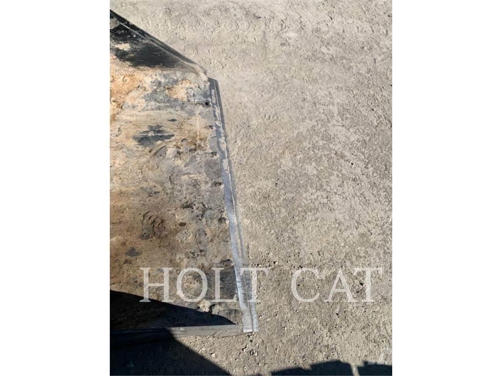 CAT 226D CAB Mini Pale Gommate