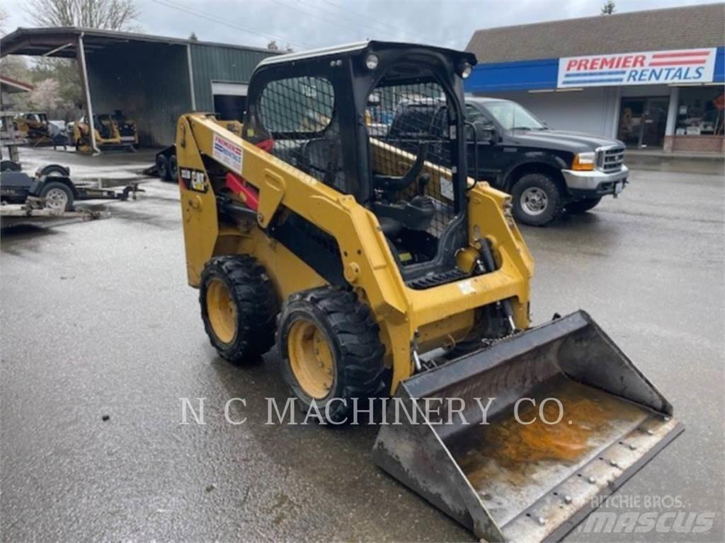 CAT 226D H1CN Mini Pale Gommate