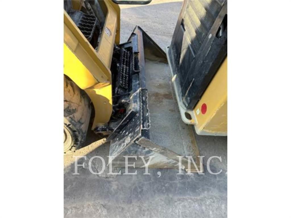 CAT 226D3 Mini Pale Gommate