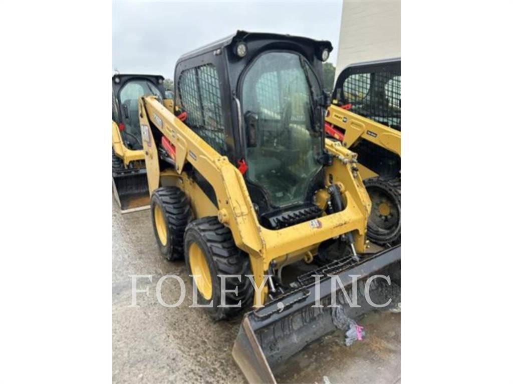 CAT 226D3 Mini Pale Gommate