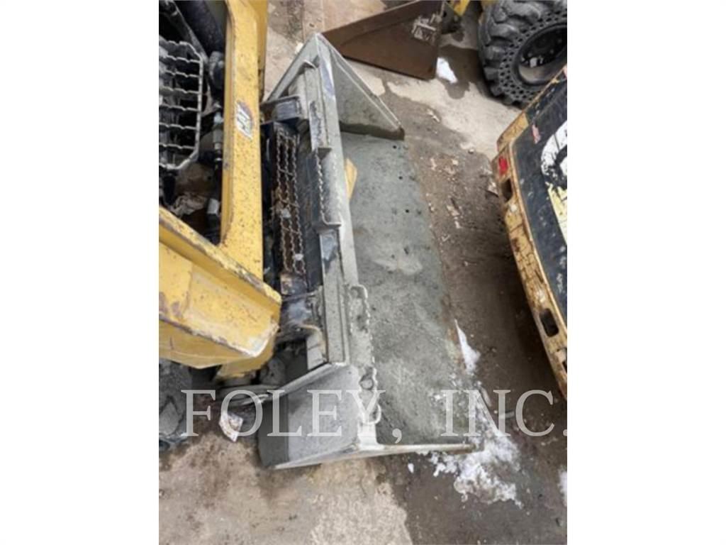 CAT 226D3 Mini Pale Gommate