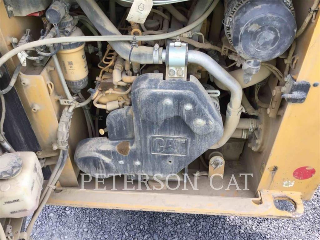 CAT 226D3 Mini Pale Gommate