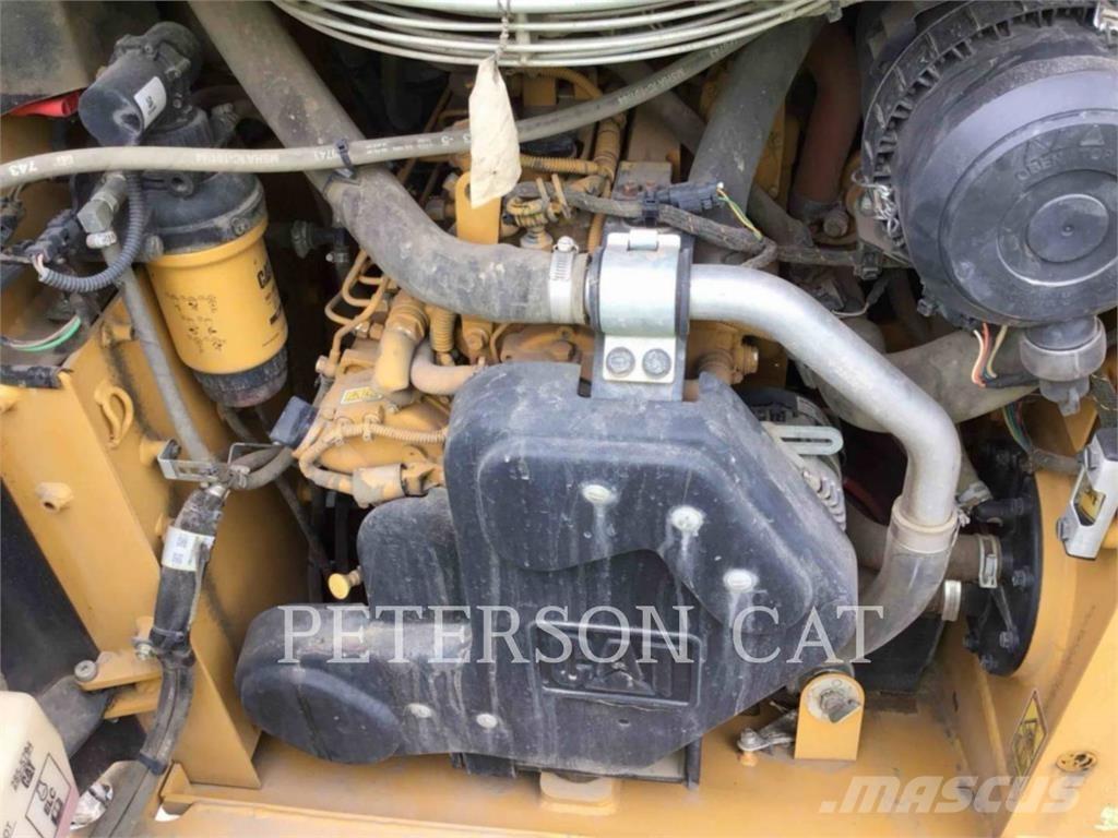 CAT 226D3 Mini Pale Gommate