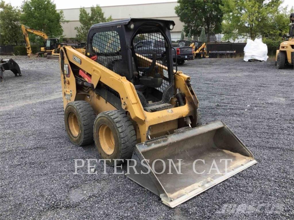 CAT 226D3 Mini Pale Gommate