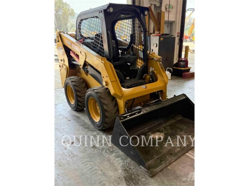 CAT 226D3 Mini Pale Gommate