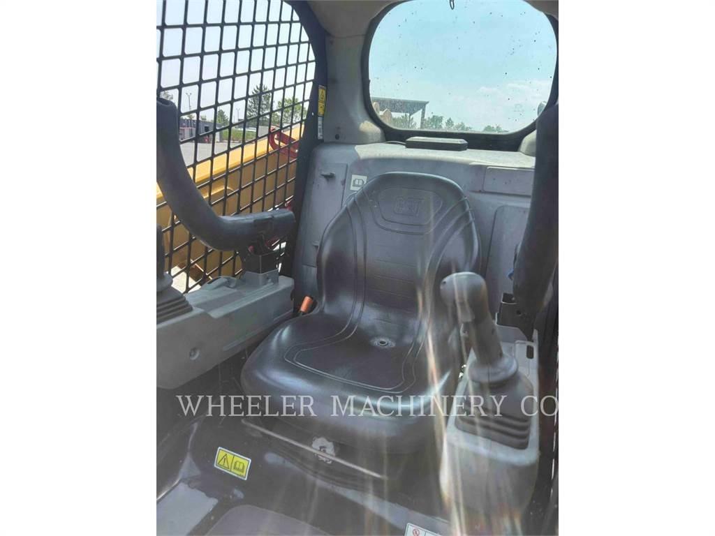 CAT 226D3 C1H2 Mini Pale Gommate