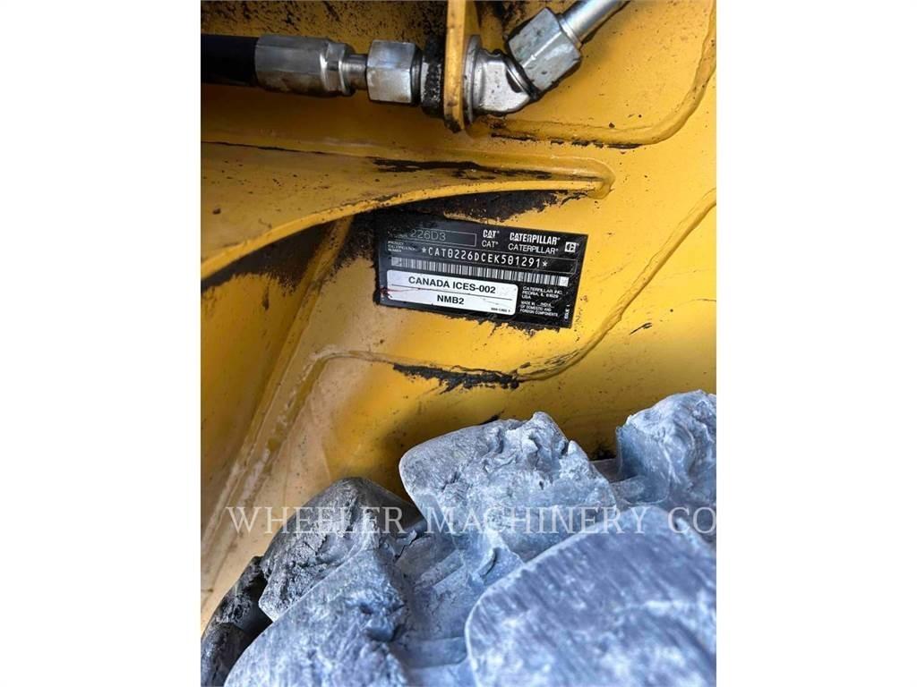 CAT 226D3 C1H2 Mini Pale Gommate