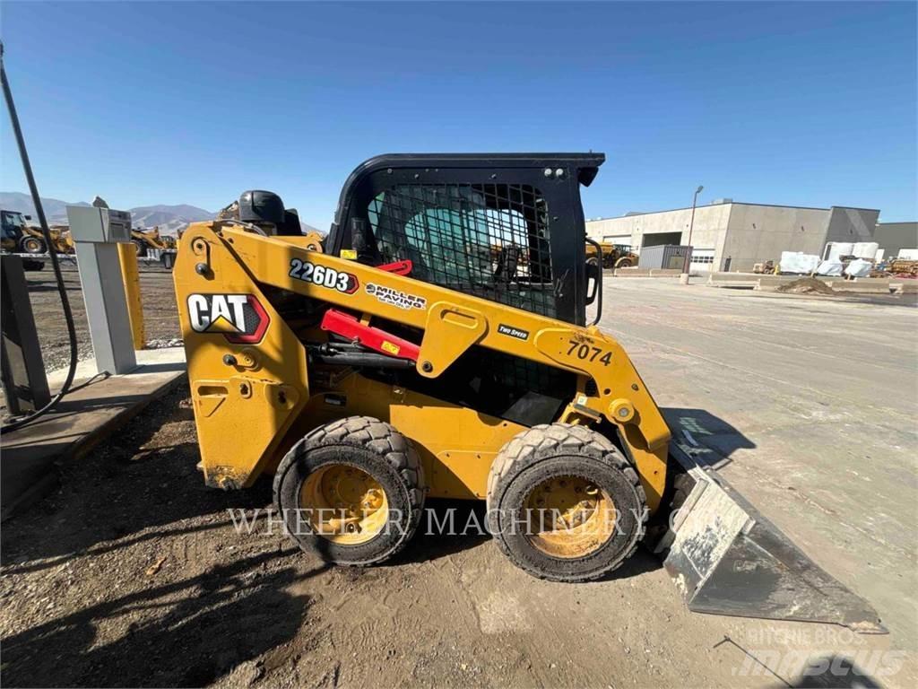 CAT 226D3 C3H2 Mini Pale Gommate