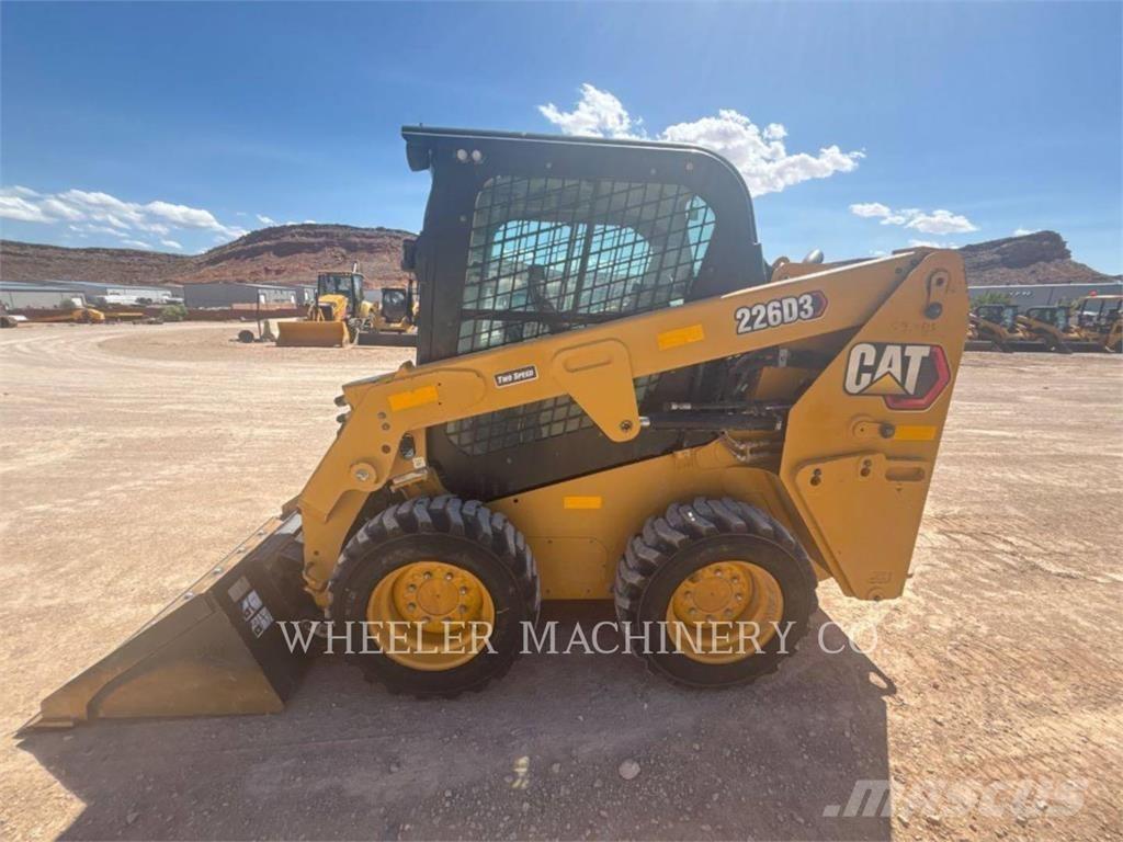 CAT 226D3 C3H2 Mini Pale Gommate