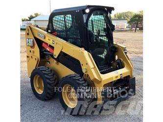 CAT 226D3STD1C Mini Pale Gommate