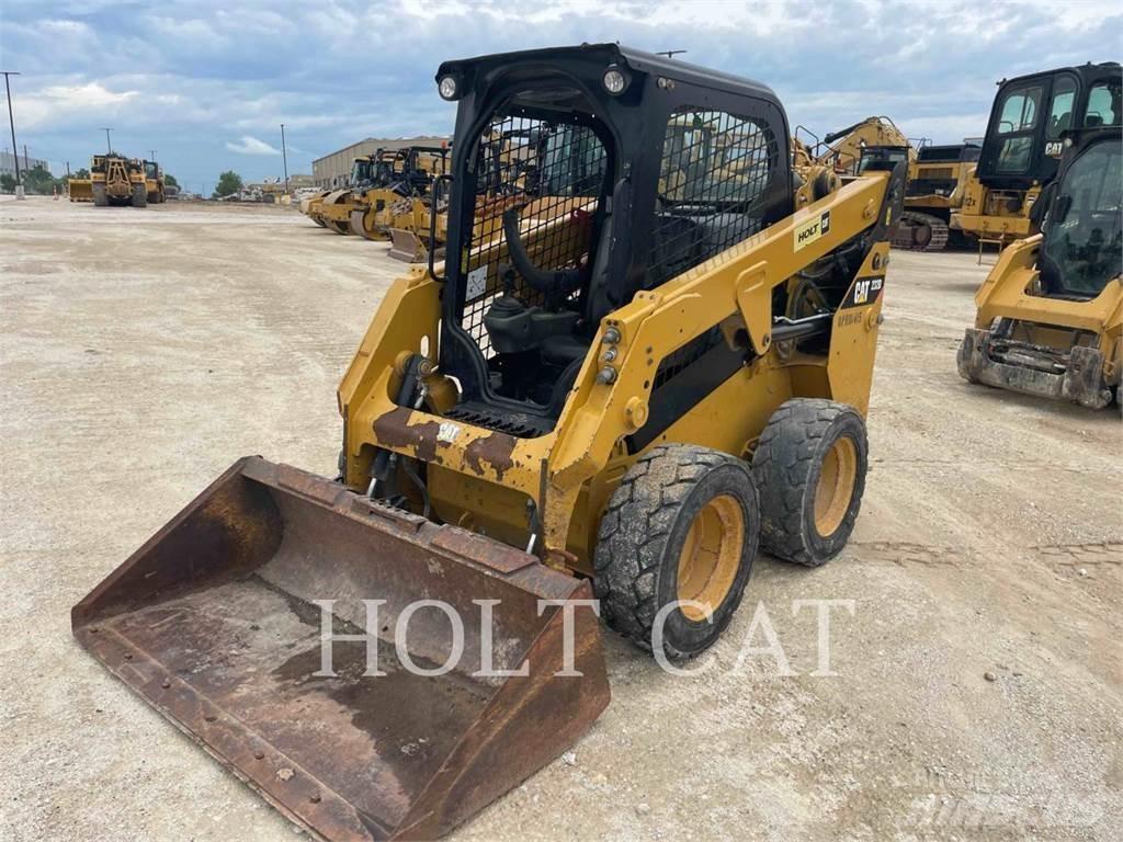 CAT 232D Mini Pale Gommate
