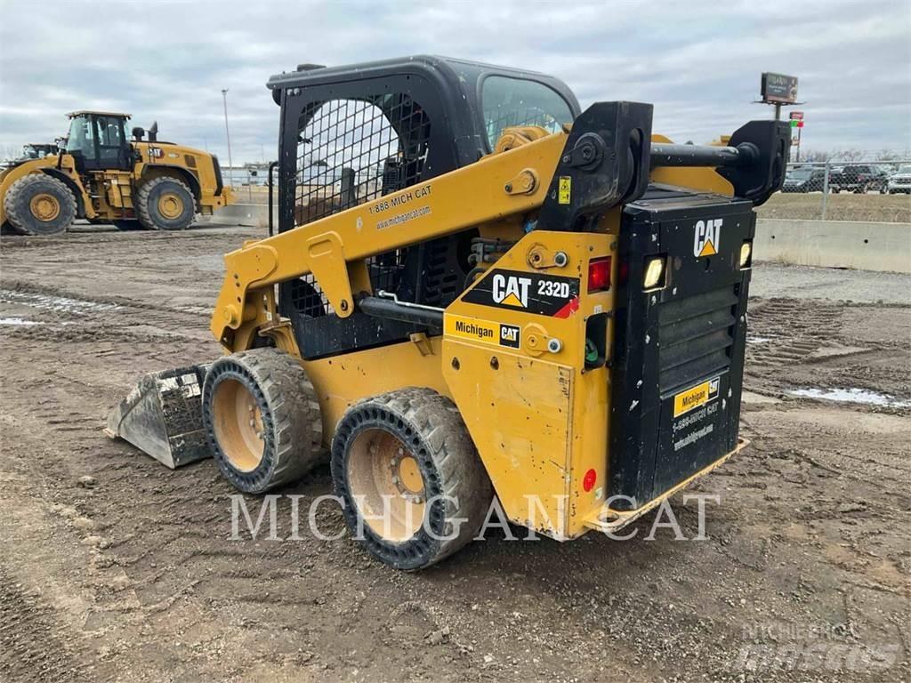 CAT 232D Q+ Mini Pale Gommate