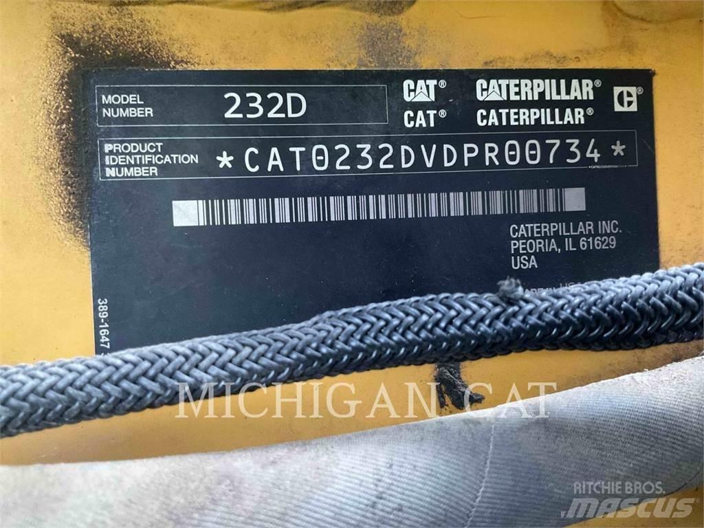 CAT 232D Q+ Mini Pale Gommate