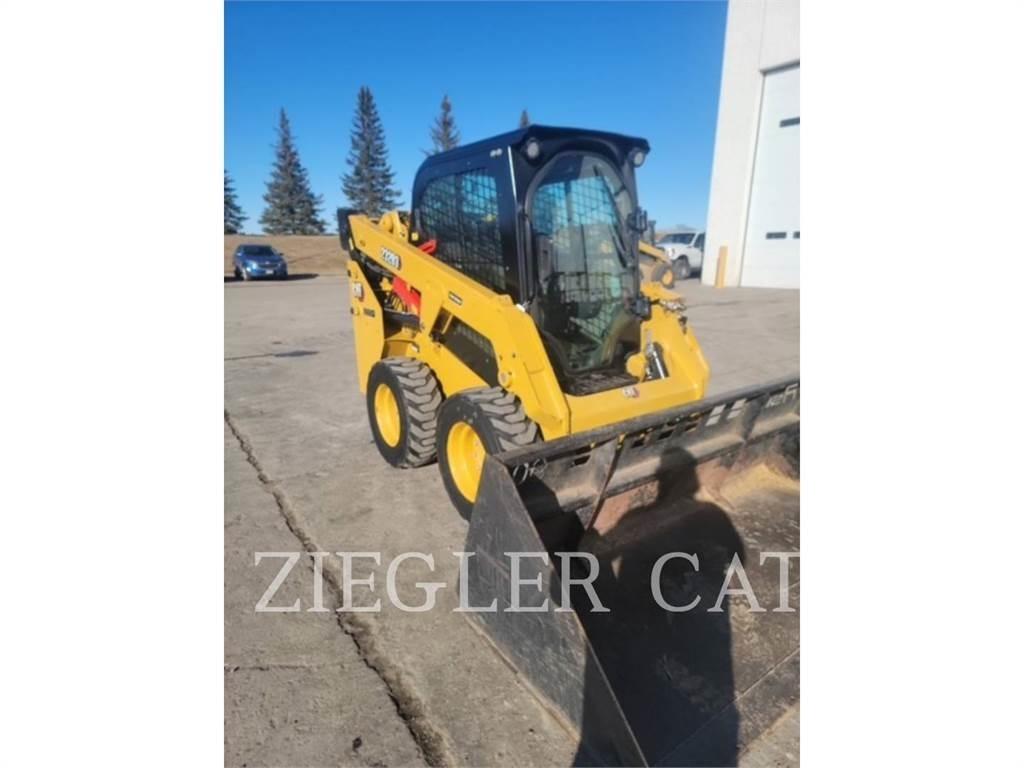 CAT 232D3 Mini Pale Gommate