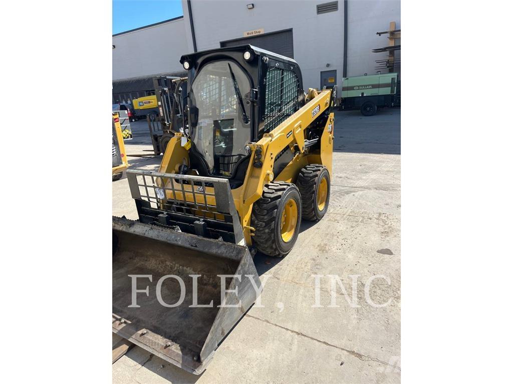CAT 232D3 Mini Pale Gommate