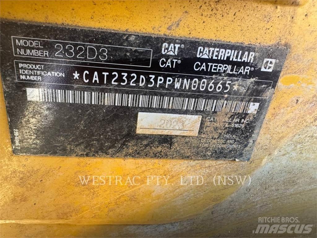 CAT 232D3LRC Mini Pale Gommate