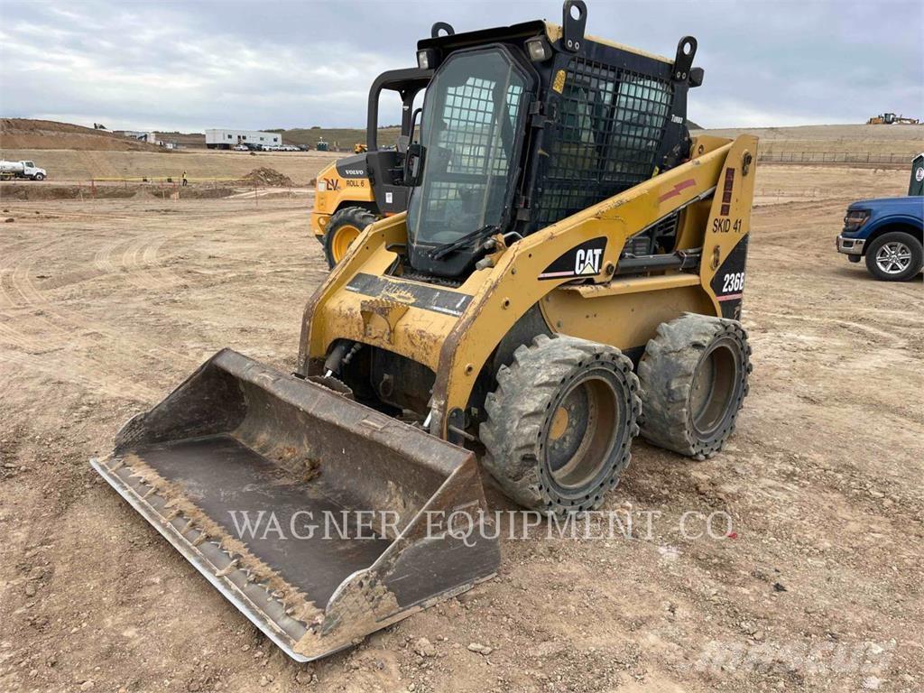 CAT 236B Mini Pale Gommate