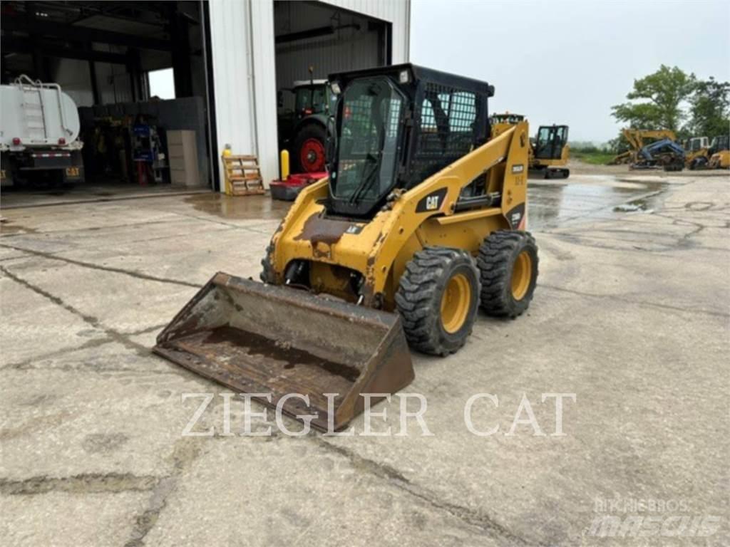 CAT 236B3 Mini Pale Gommate