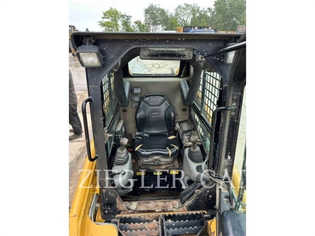 CAT 236B3 Mini Pale Gommate