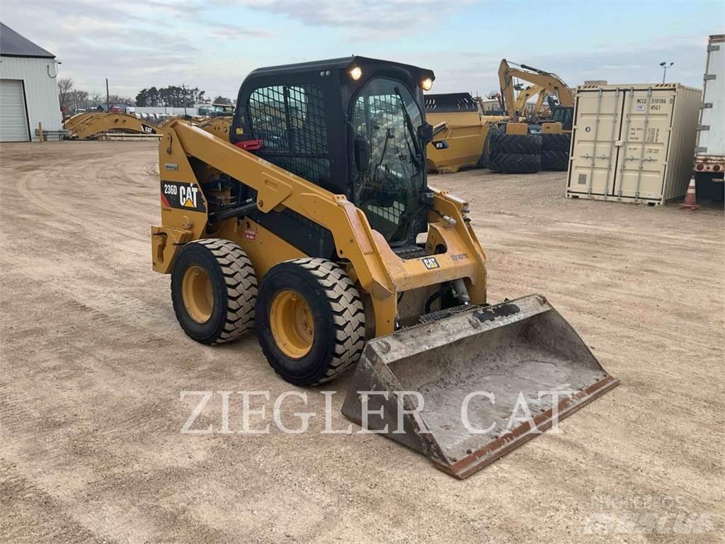 CAT 236D Mini Pale Gommate