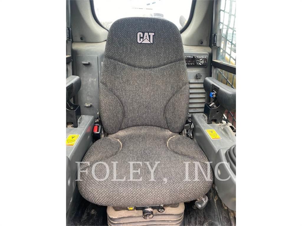 CAT 236D Mini Pale Gommate