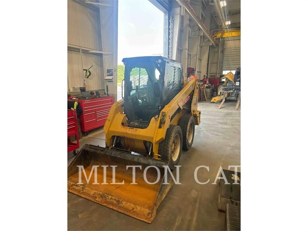 CAT 236D 3 Mini Pale Gommate