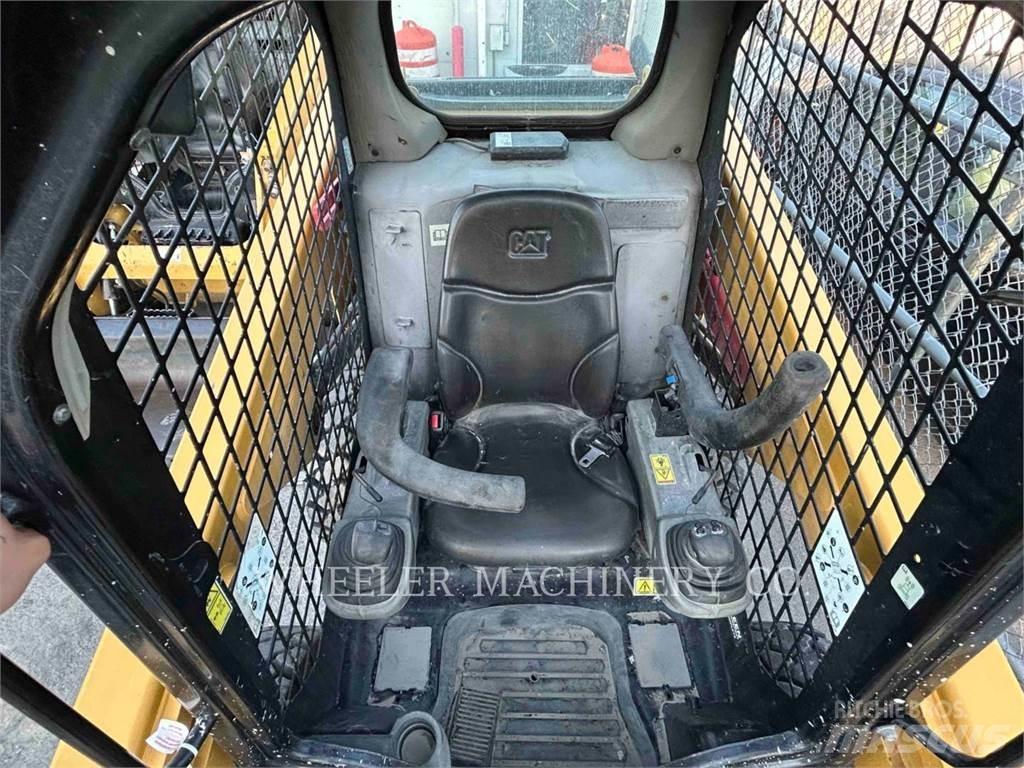 CAT 236D C1-H2 Mini Pale Gommate