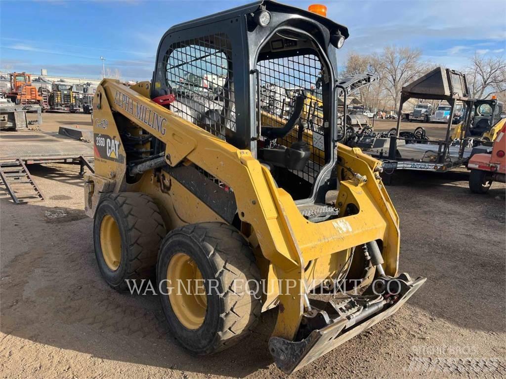CAT 236D HF Mini Pale Gommate
