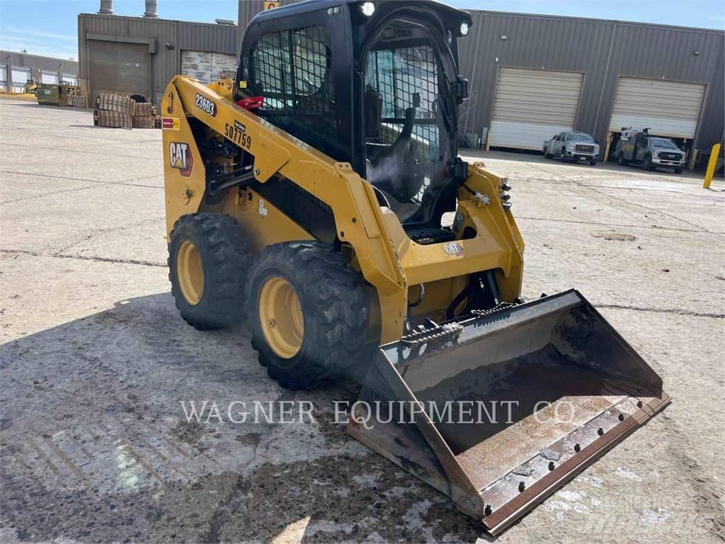 CAT 236D3 Mini Pale Gommate